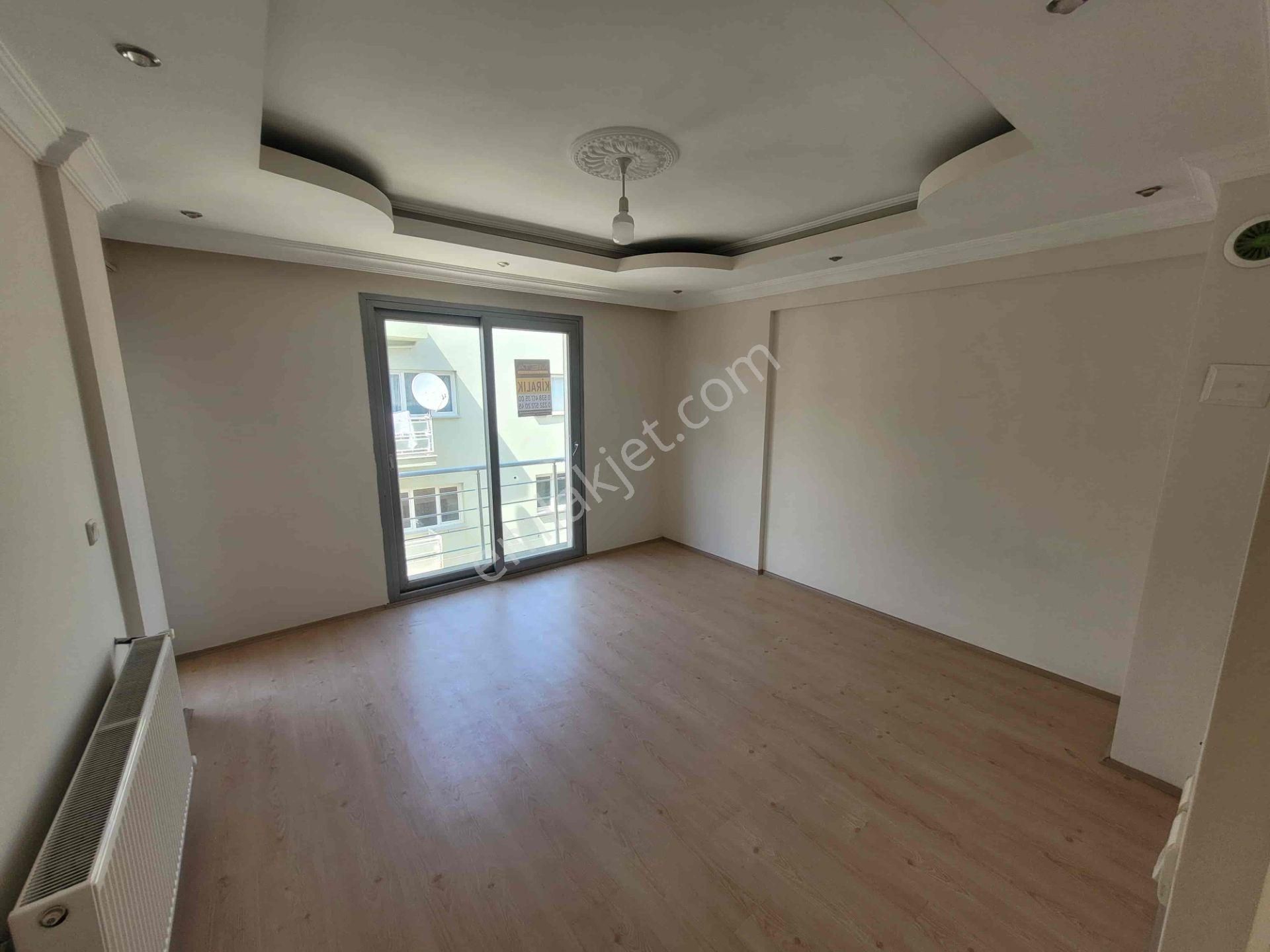 Meta'dan Kiralık 3+1 Doğalgazlı Daire