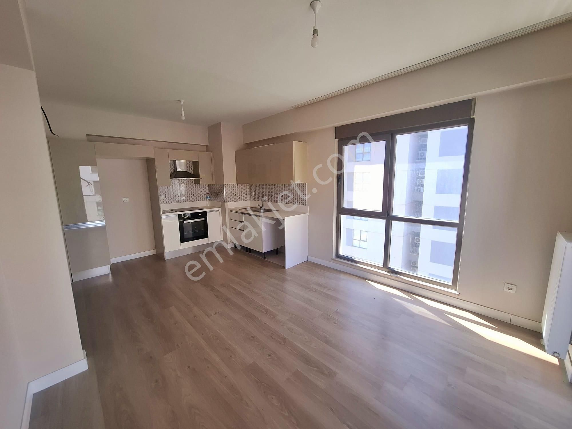 Sur Yapı'da Kiralık Ara Kat 2+1 Daire