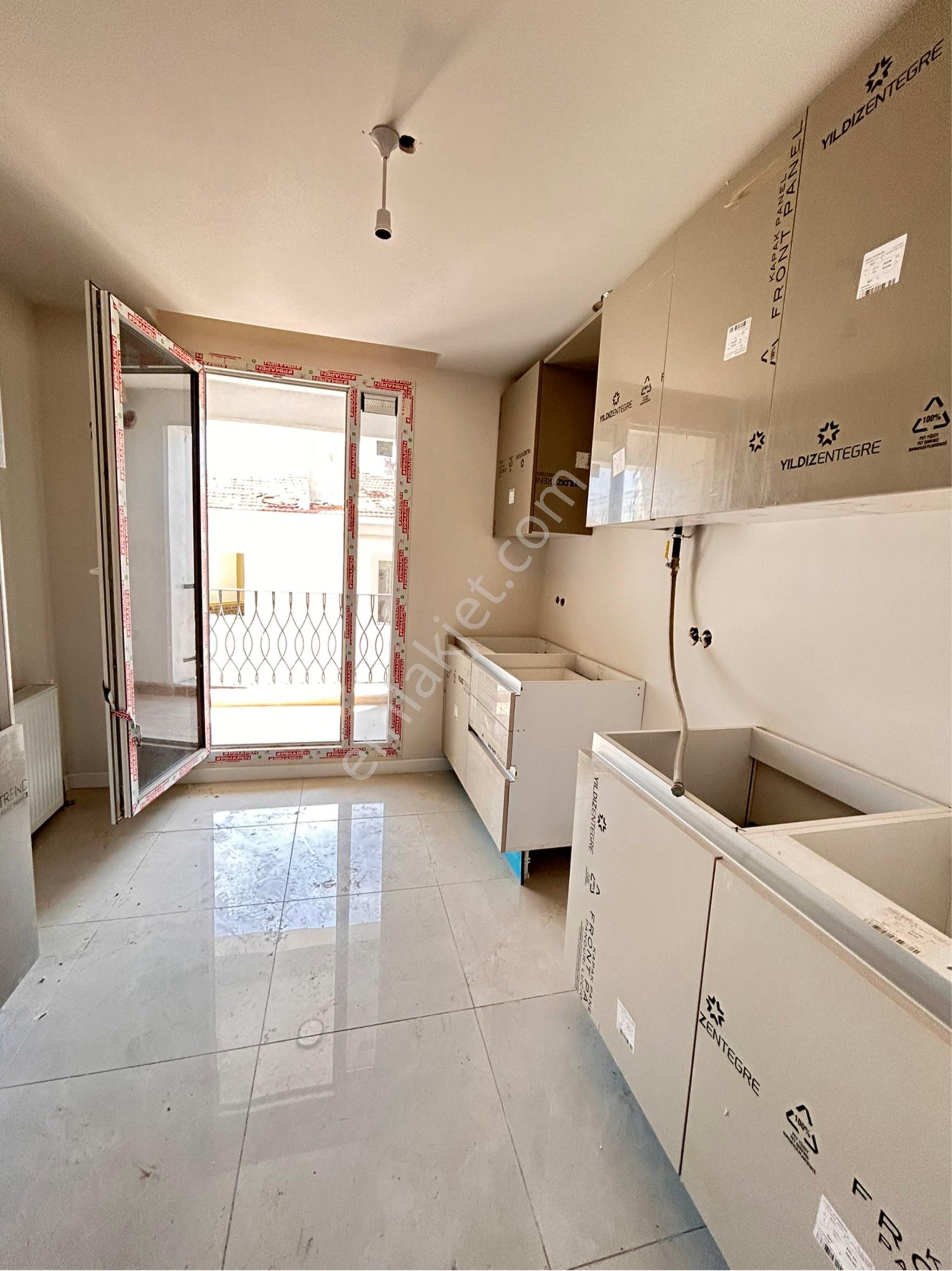 Deluxe___fiyatı Düştü___sahil Satılık 2+1 Okazyon Daire+konum 10 - Görsel 26