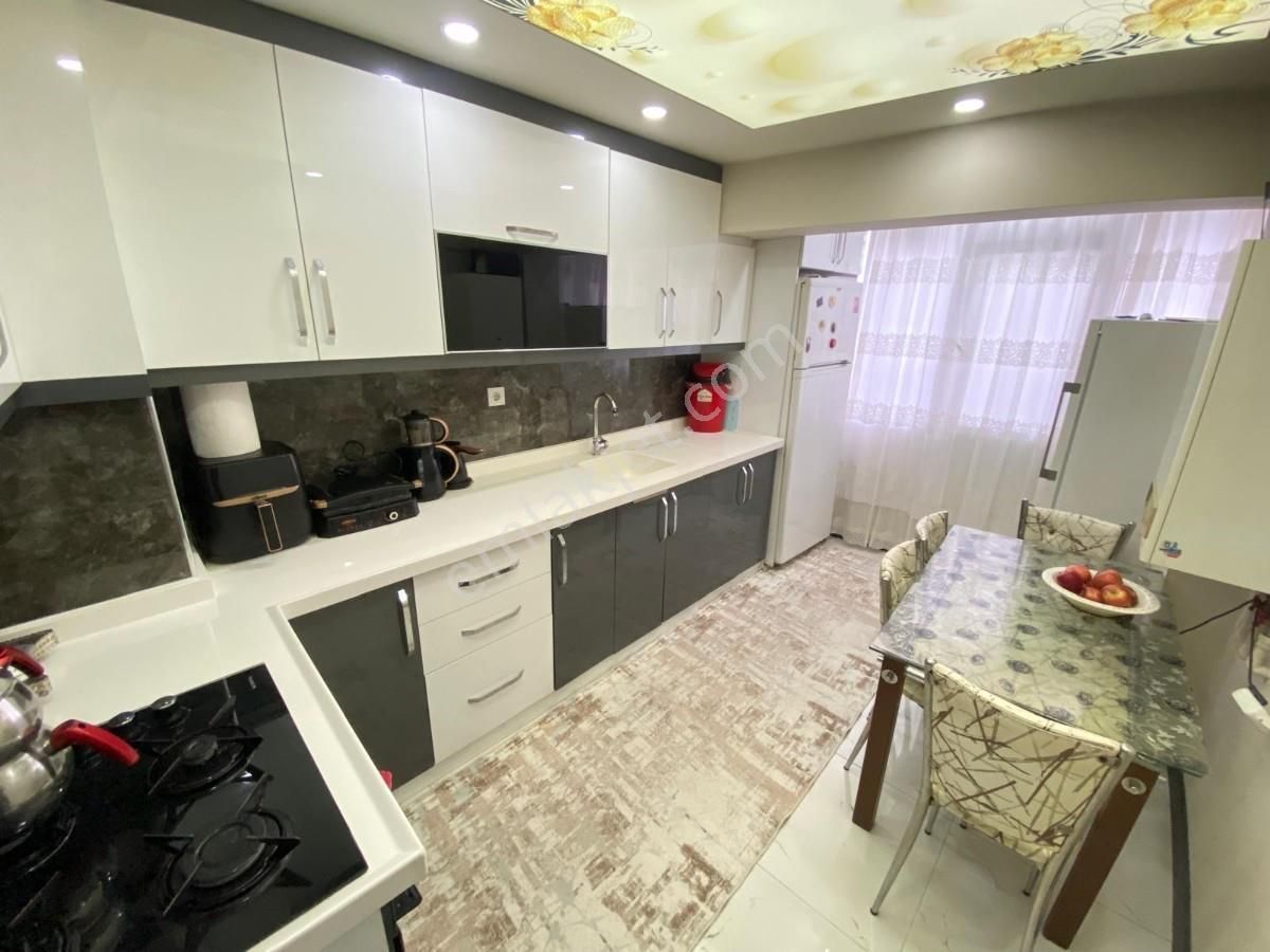 Sincan Mareşal Çakmak Mah 3+1 Full Yapılı Masrafsız Katta Daire