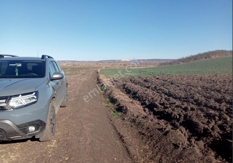 Kırklareli Vize Evrenli Köyü Adalar Mevkii Bağ-bahçe- 317 M2 Tapulu Parsel