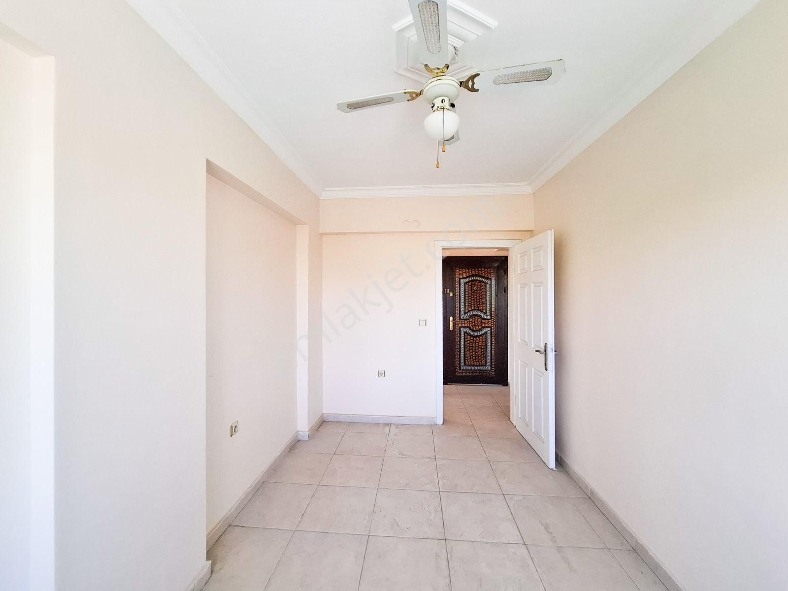 Didim Altınkumda Satılık Denize 450 Mt. 4+1 Geniş Teraslı Köşe Dublex - Görsel 8