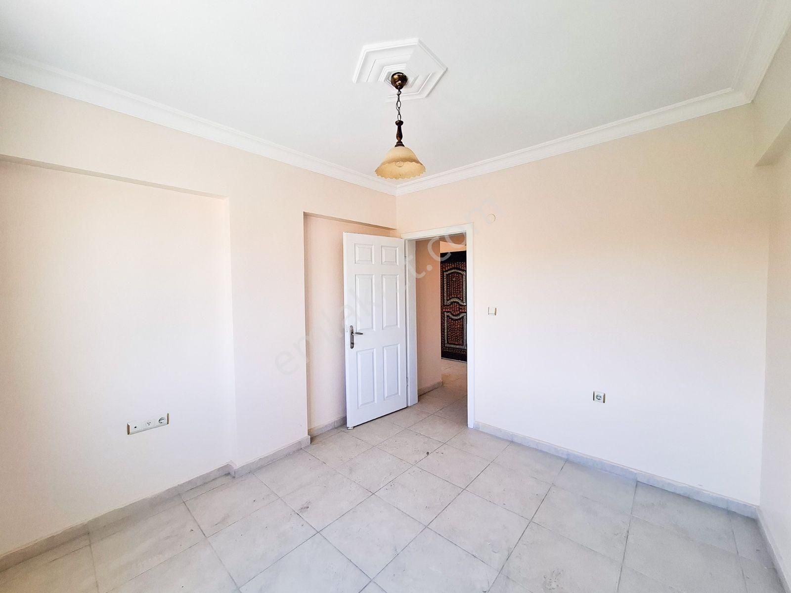 Didim Altınkumda Satılık Denize 450 Mt. 4+1 Geniş Teraslı Köşe Dublex - Görsel 22