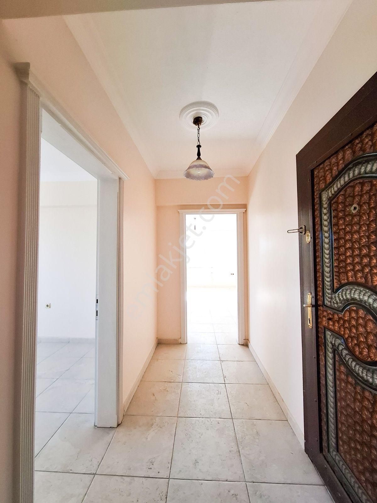 Didim Altınkumda Satılık Denize 450 Mt. 4+1 Geniş Teraslı Köşe Dublex - Görsel 35