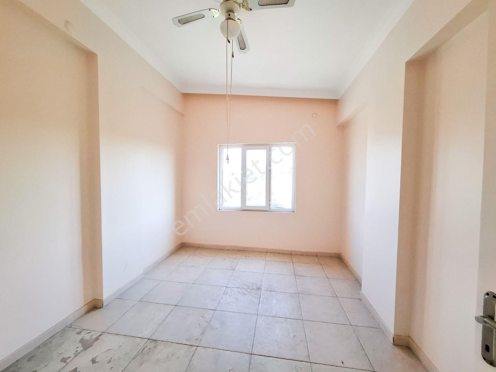 Didim Altınkumda Satılık Denize 450 Mt. 4+1 Geniş Teraslı Köşe Dublex - Görsel 24