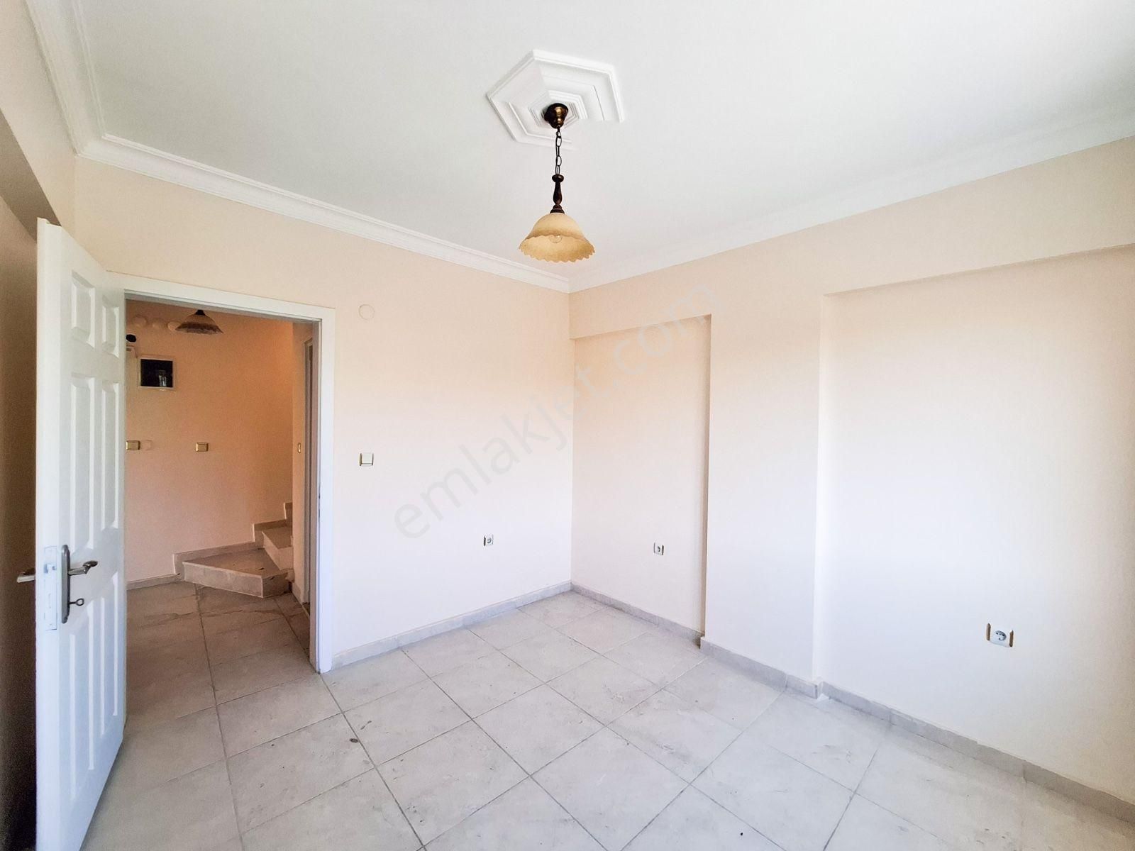 Didim Altınkumda Satılık Denize 450 Mt. 4+1 Geniş Teraslı Köşe Dublex - Görsel 5