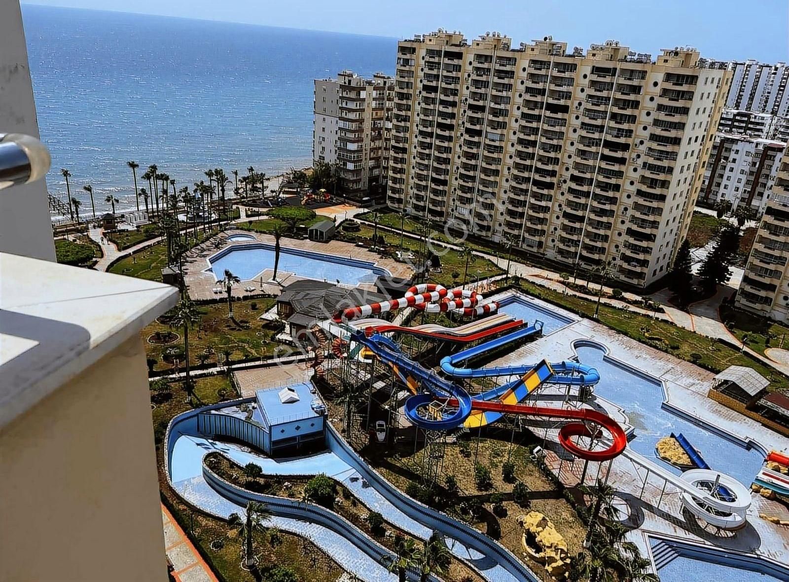 Çeşmeli Liparis 5 Sitesinde Şehir Ve Deniz Manzaralı Köşe Daire - Görsel 4