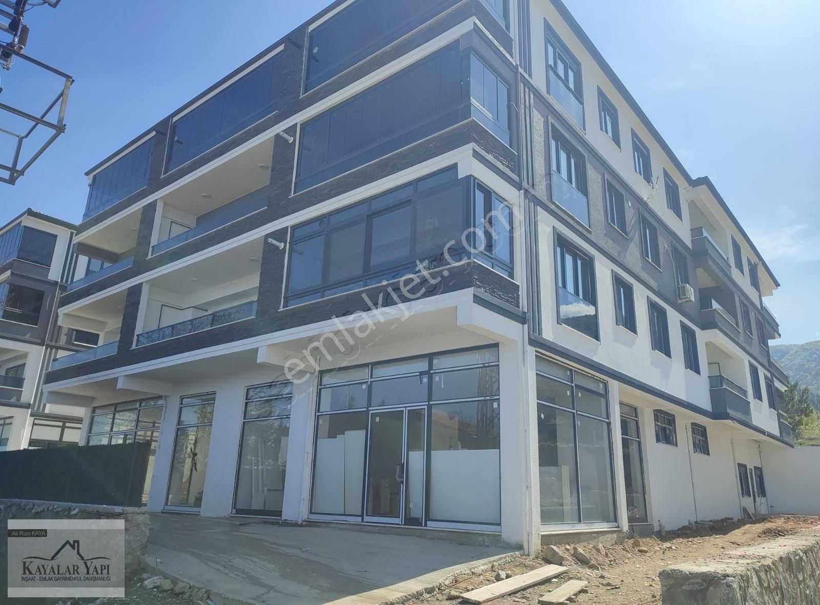 Yalova Esenköy Sahilde Satılık Lüks Daire