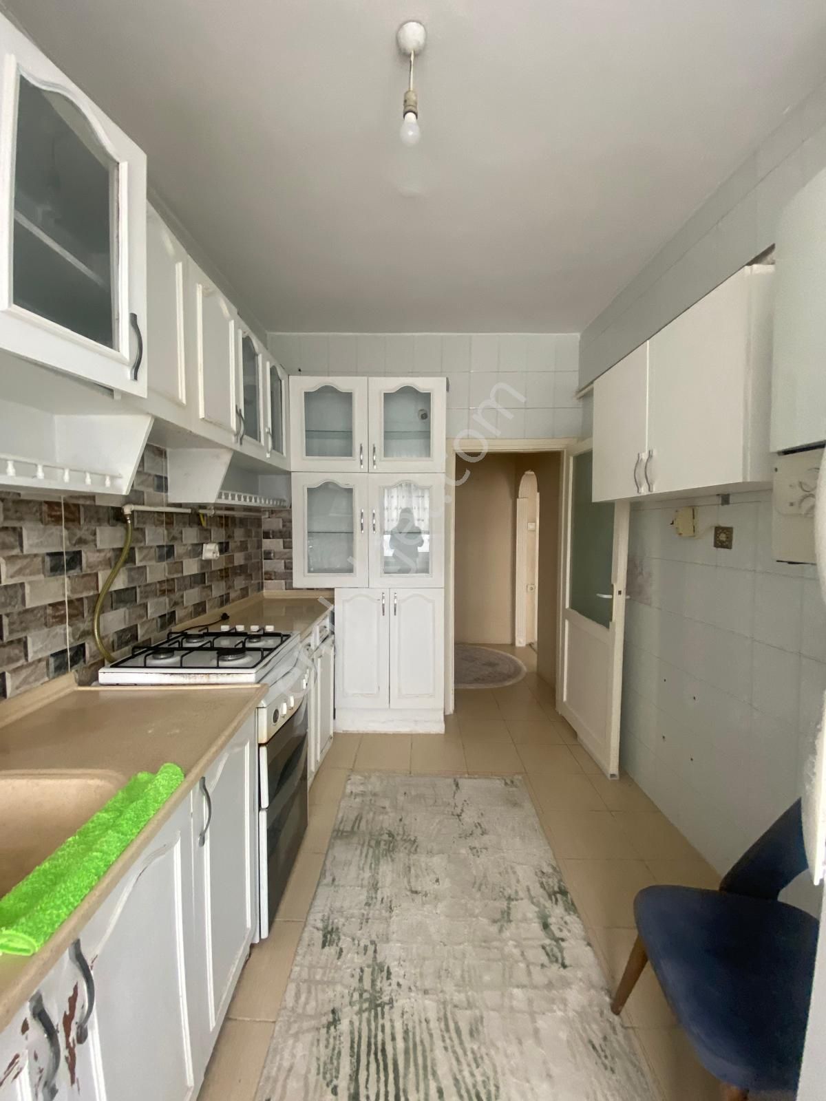 Müslüm Emlaktan Metrobüse 1dk Mesafede Eşyalı 2+1 Daire