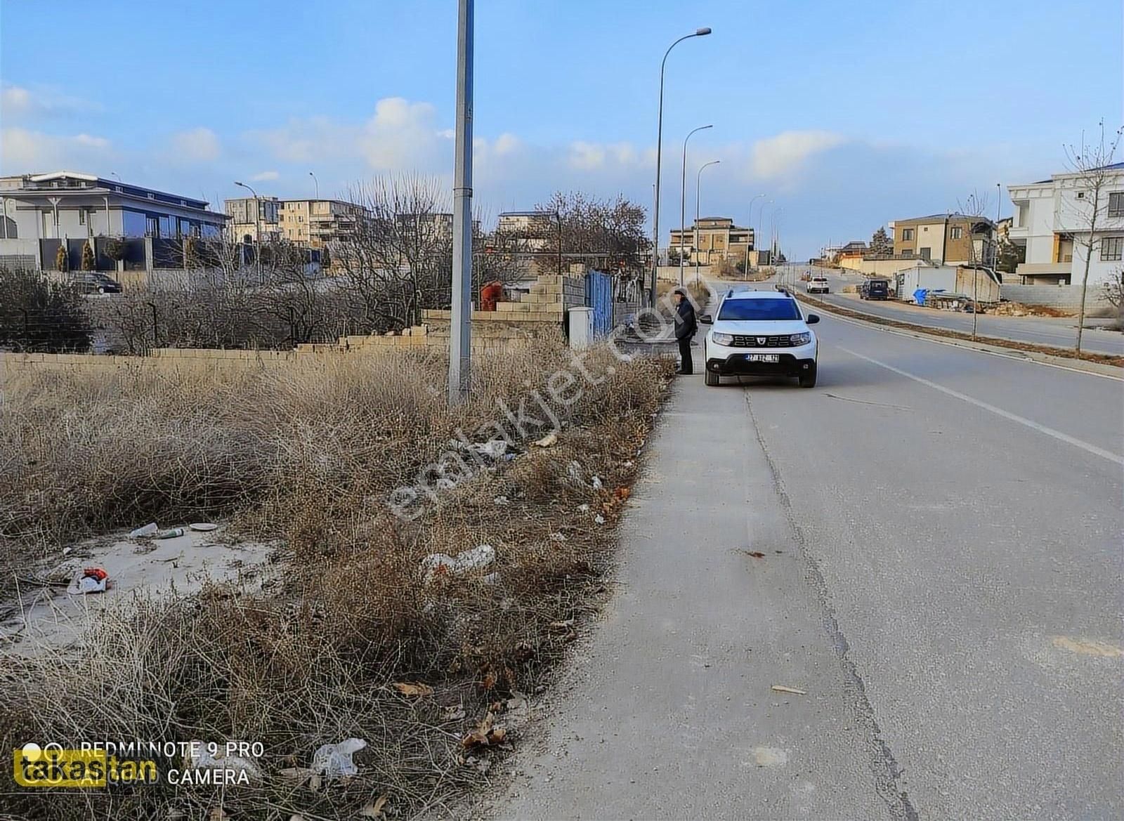 Şehirgösteren Villa Arsası Taylan Koleji Civarı Merkezi Konum