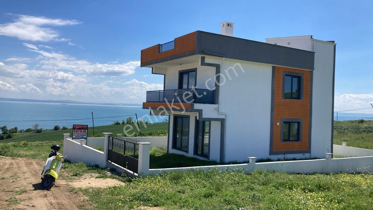 Şarköy İstiklal Mahallesi Deniz Manzaralı Müstakil Villa Satılık