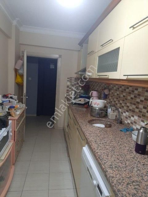 Karşıyaka Tersane Mahallesinde 3+1 Avantajlı Satılık Daire - Görsel 3