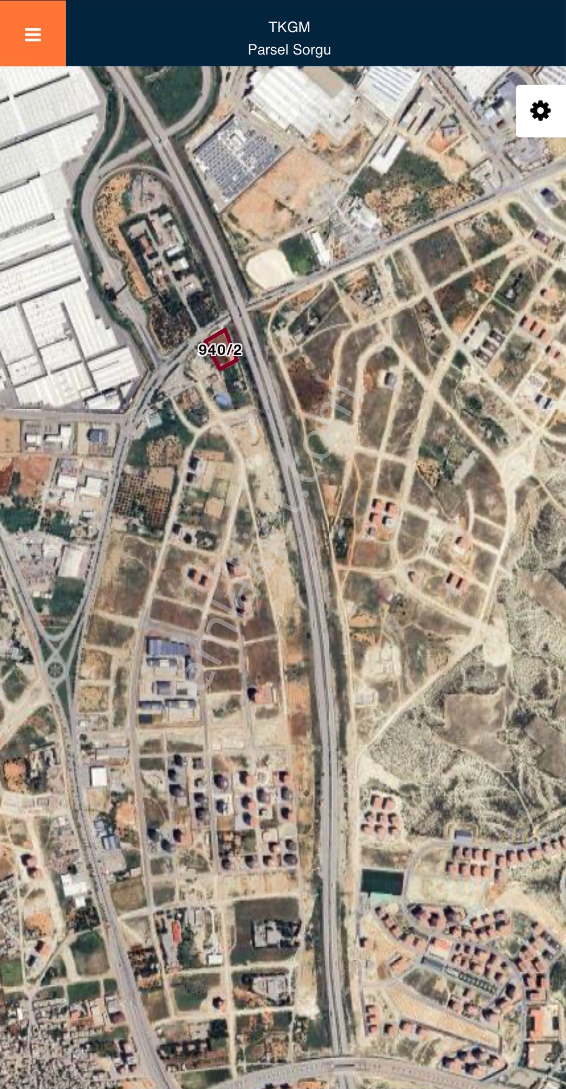 Alpaslanda Cadde Üzeri Satılık 100 Metre Konut Arsası