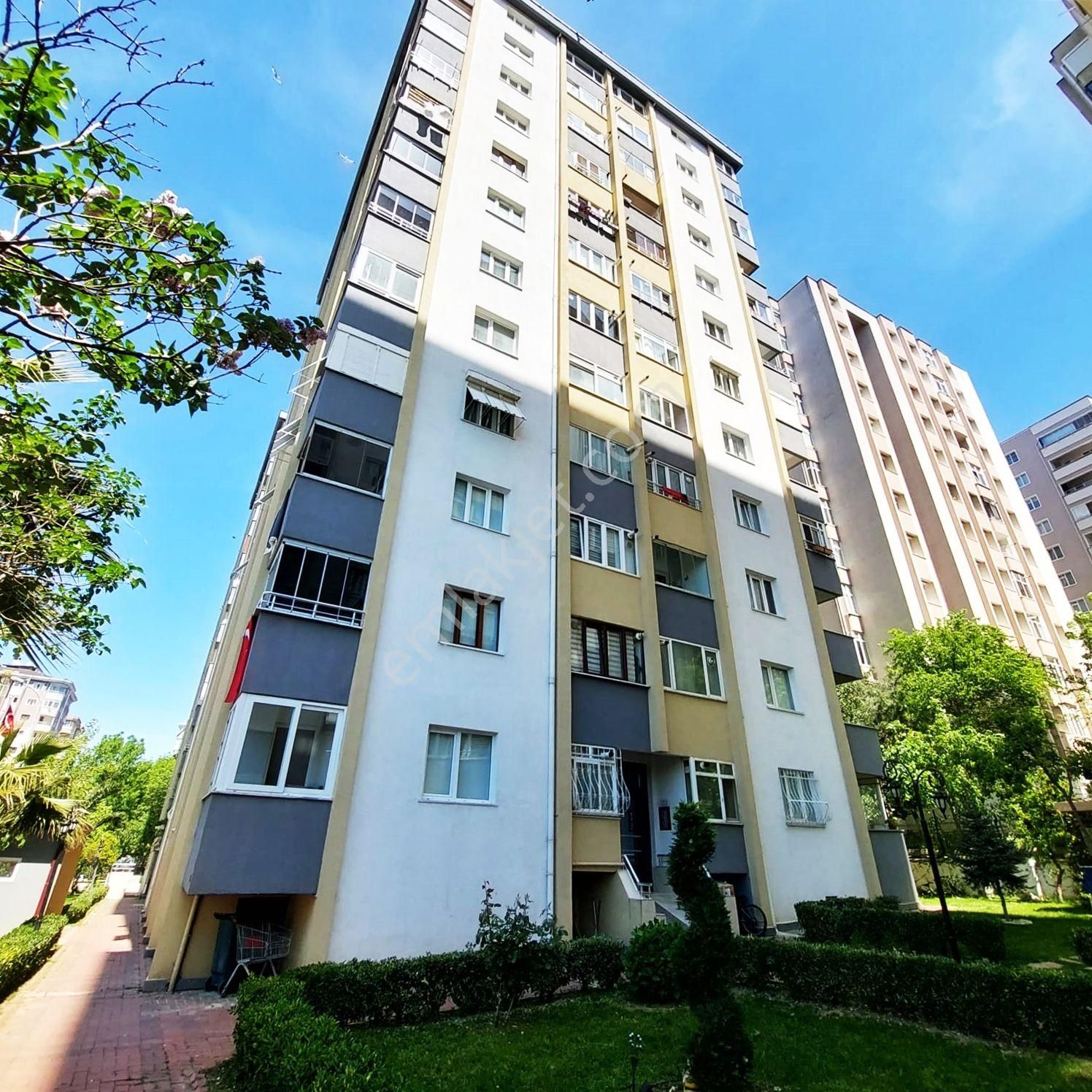 Mertcan Dan Uğurmumcu Mah Site İçinde Arakat 3+1 Kapalı Balkonlu