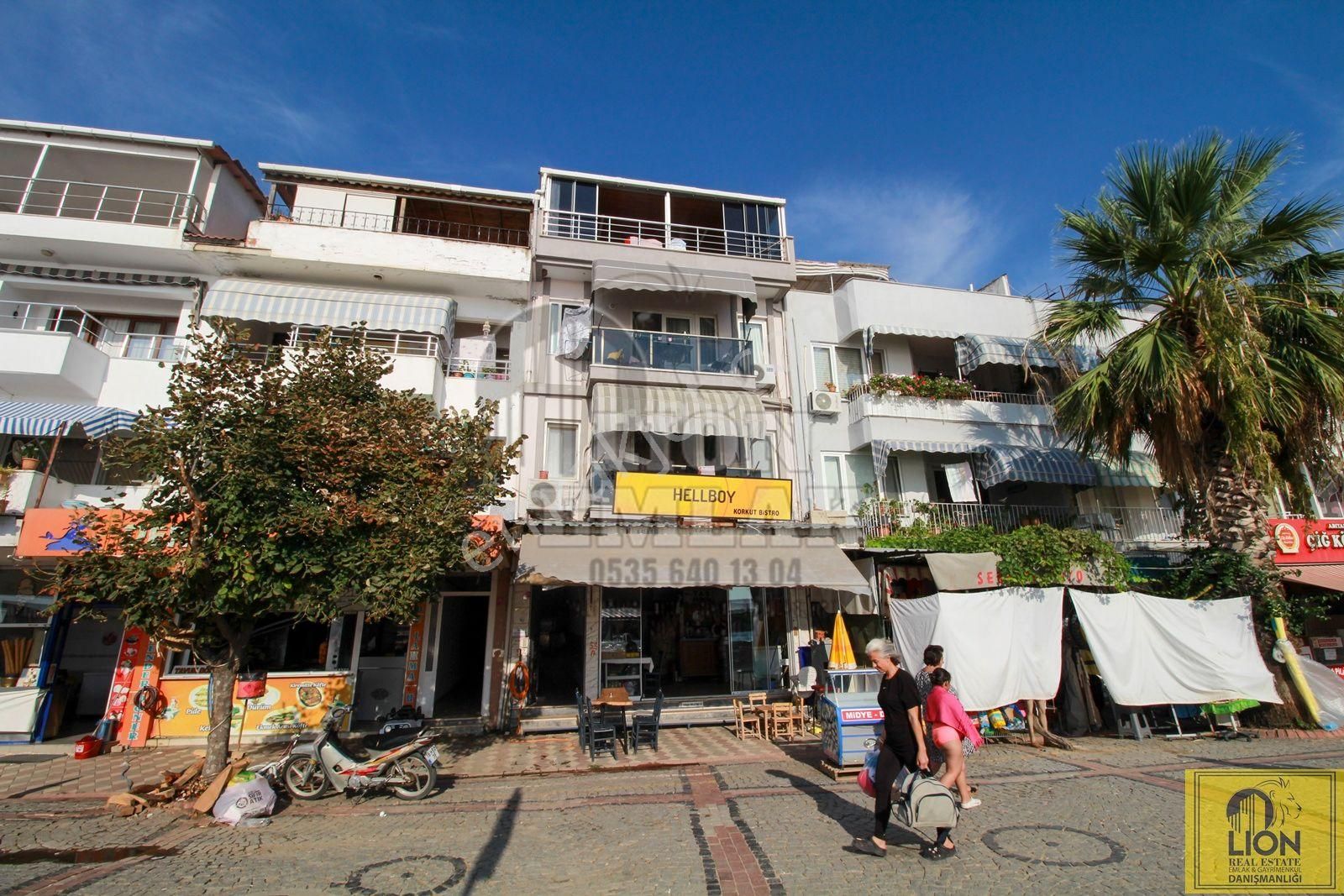 Erdek Ocaklar'da Denize Sıfır Satılık Müstakil Tadında Çift Daire