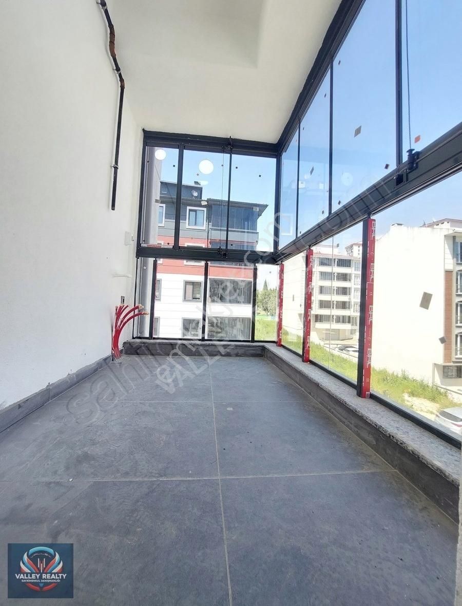 Prestijli Alipaşa Mahallesinde Lüks 1+1 Satılık Daire