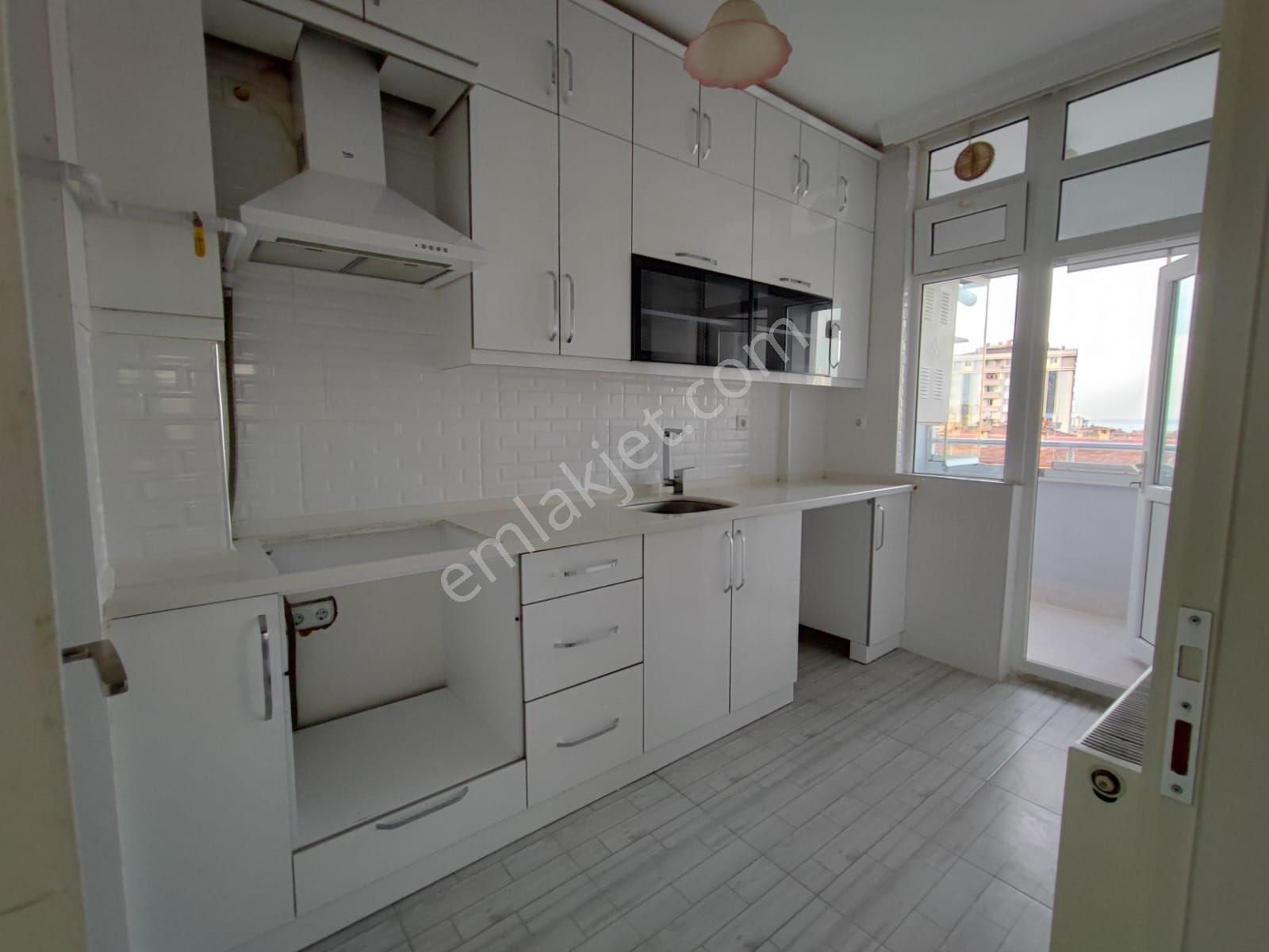Cağaloğlu Caddesine Cephe İçi Yapılı Satılık 3+1 Daire