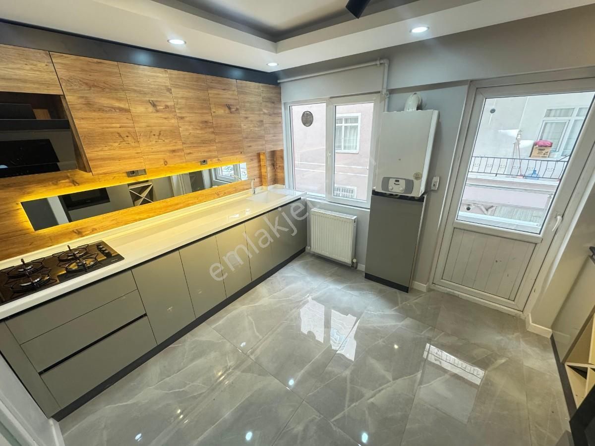 Etimesgut İstasyon Mh 3+1 Lüks Yapılı Ara Katta Bağımsız Daire
