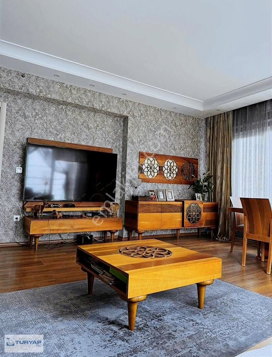 Turyap Taç'tan Acil.. Beyaz Cıty'de Kapalı Mutfak 2+1 Lux Daire