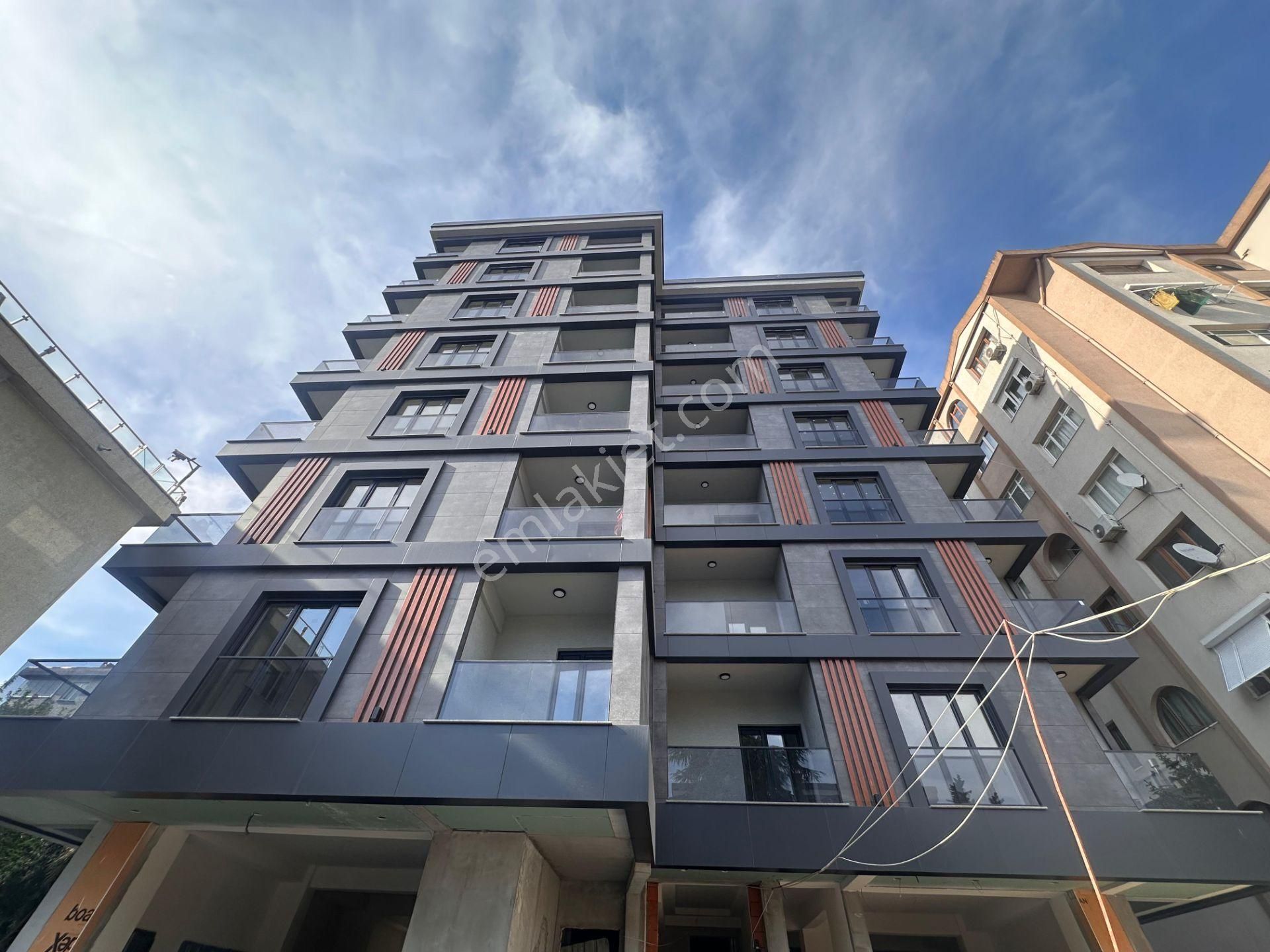 İstanbul Evlerinde Sıfır 5+2 300m2 7.kat Ultra Lüks Dubleks
