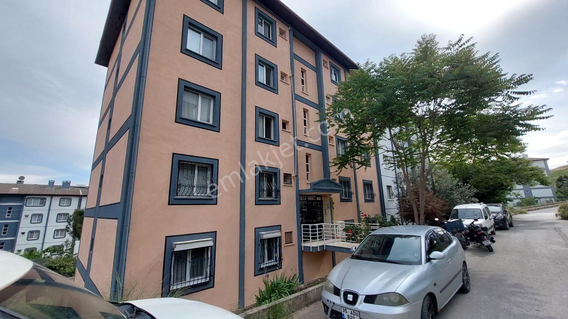 Karşıyaka Zübeyde Hnm Satılık Ful Bakımlı 2+1 Daire Kanıt Emlaktan