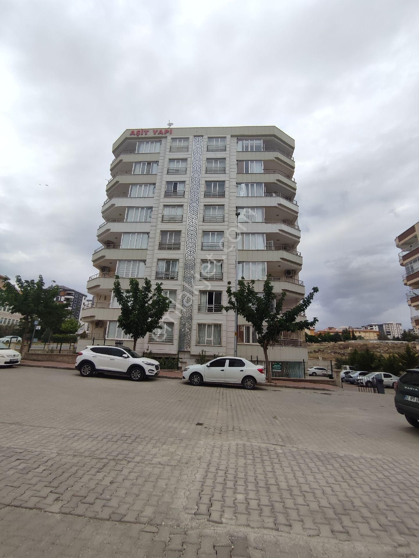 Yıldızlar Emlaktan Satılık Daire