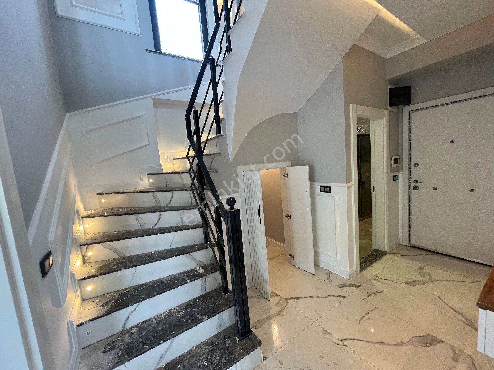 Altınoluk Kazdağı Eteklerinde Deniz Manzaralı Yerden Isıtmalı 3+1 Lüx Sıfır Dublex Daire - Görsel 21