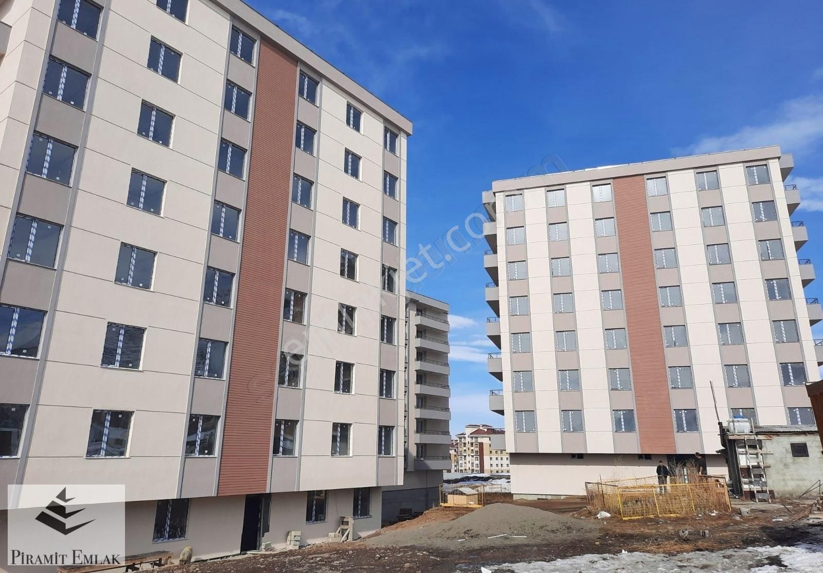 Piramit Gm Den Yıldızkentte 3+1 Satılık Lux Daıre