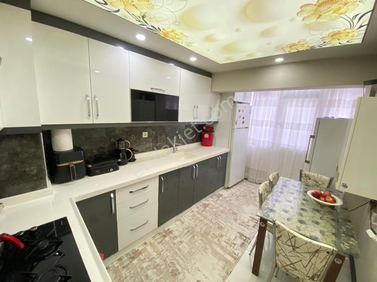 Sincan Mareşal Çakmak Mah 3+1 Katta Ultra Lüks Yapılı Daire