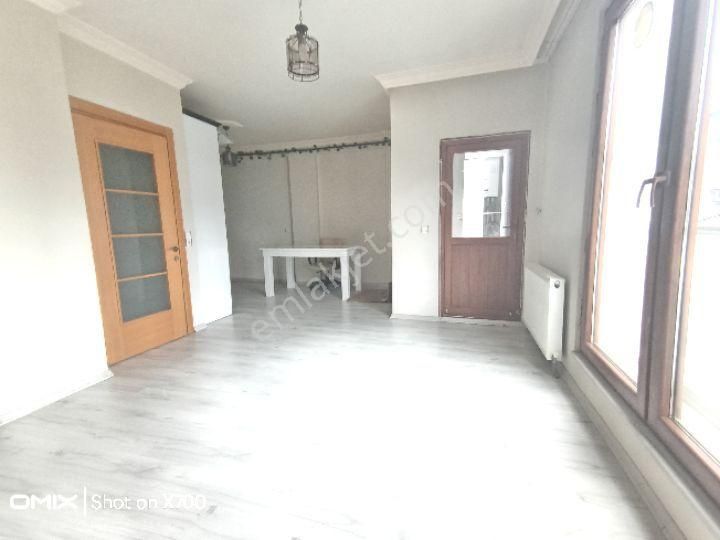 Hasanpaşa Mh De 2+1 ,80m2 Balkonlu ,iskanlı