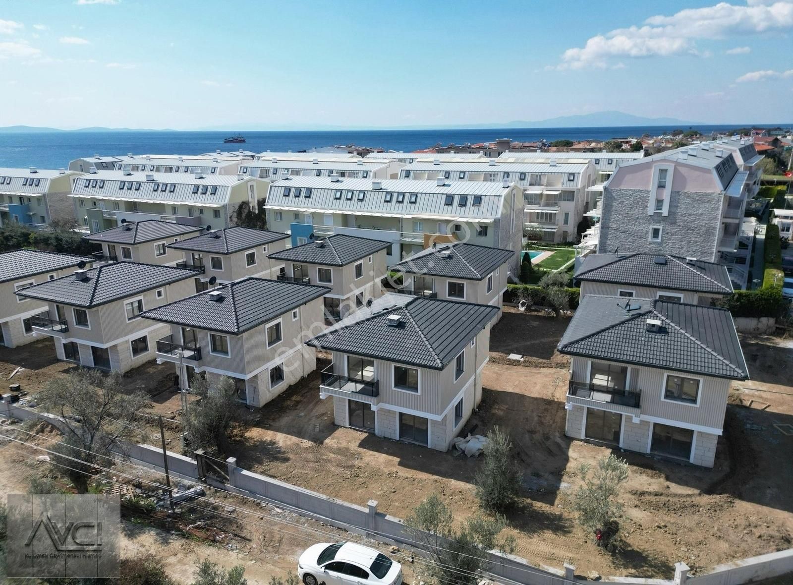 Avcıdan Küçükkuyuda Denize 20m Ultra Lüx Müstakil Sıfır Villalar