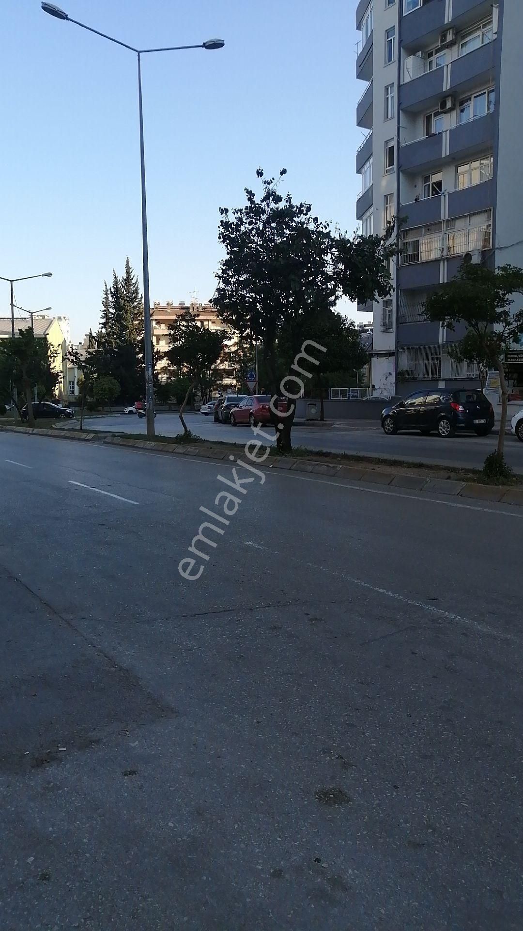K. Evren Bulvarında 40 Metre İşyeri Yıllık 150 Bin