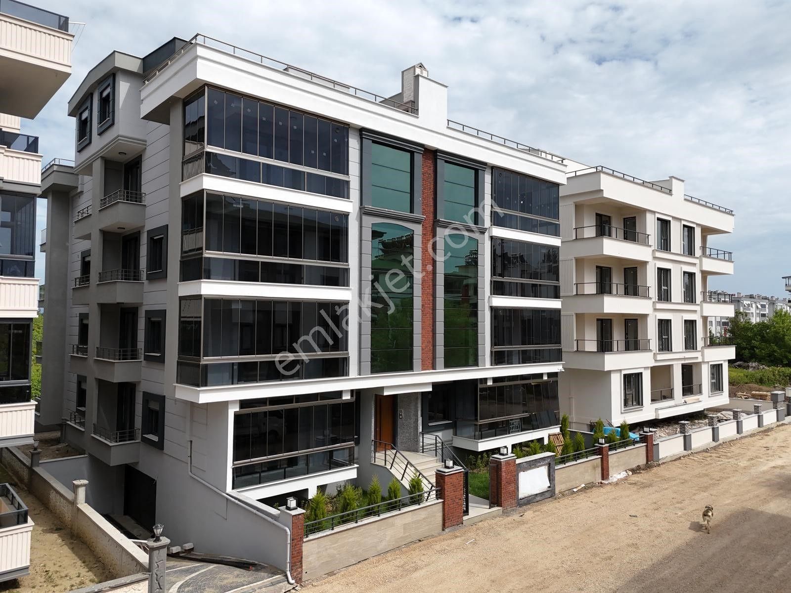 Akçay Aras Emlaktan Altınkumda 2+1 Ara Kat Lüks Daire
