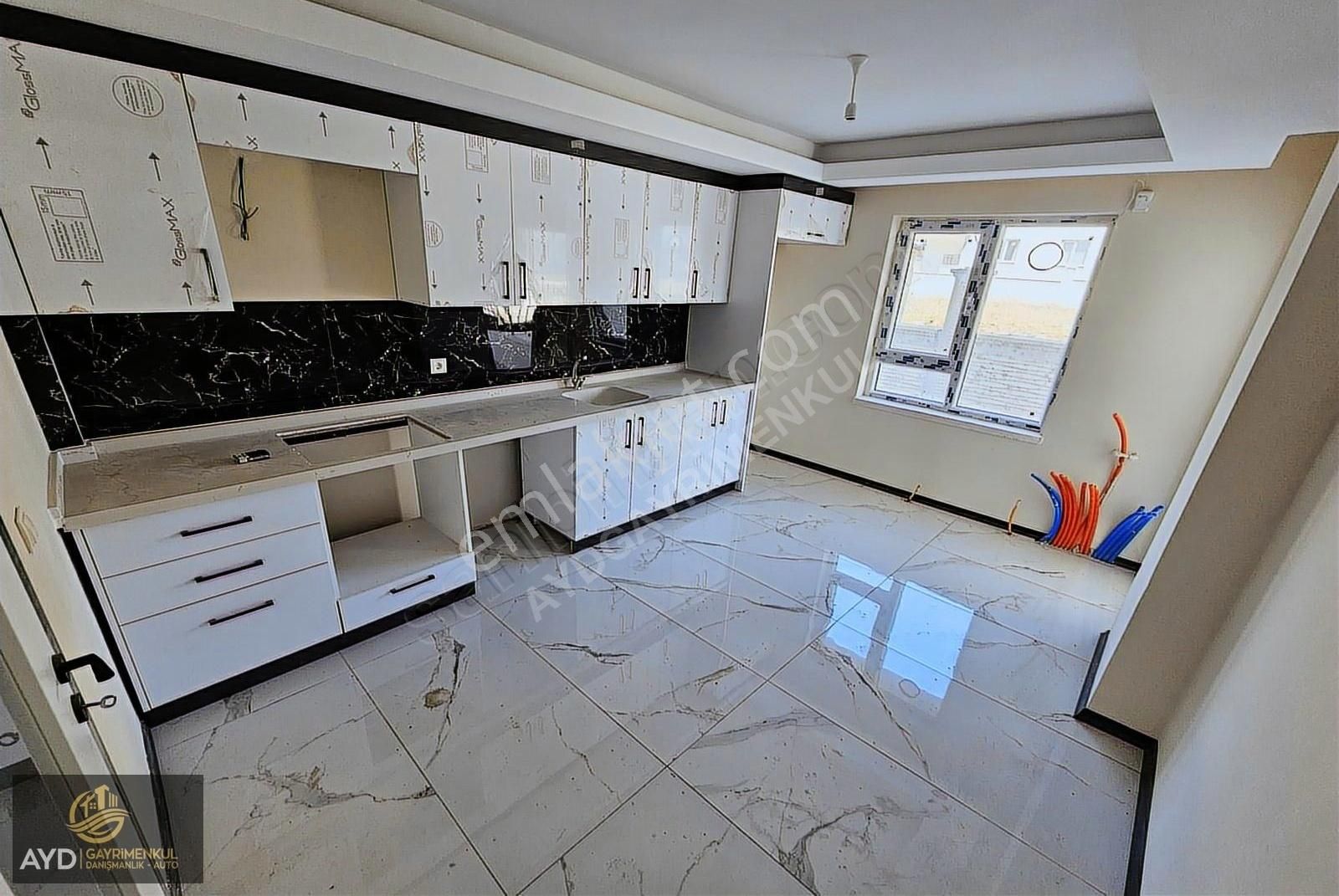 Ayd Gayrimenkulden Ön Cephe 2+1 Geniş Mutfaklı Satılık Daire