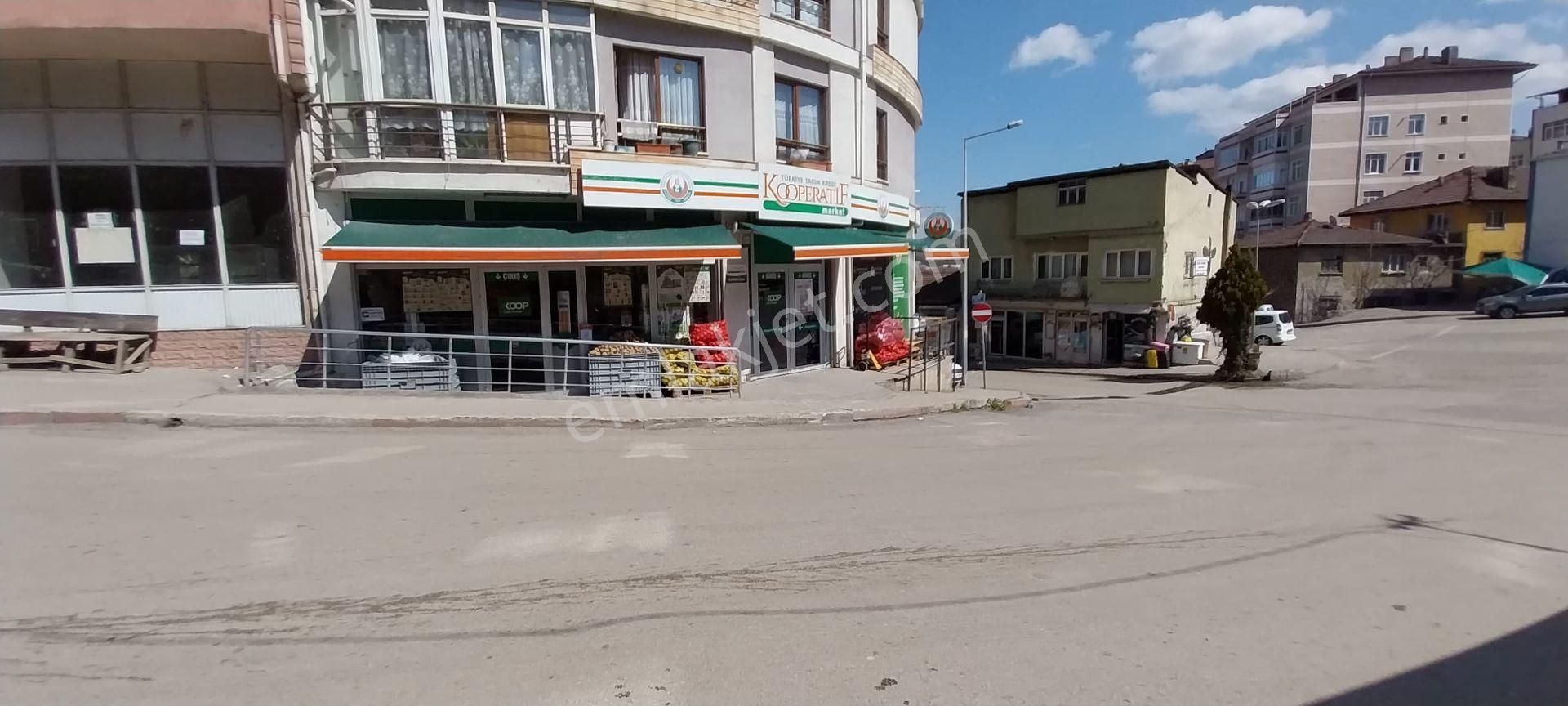 Karabük İli Merkez İlçeesi Kayabaşı Merkezinde Ana Cadde Üzerindeki Mağazamız Çok Acil Satılıktır