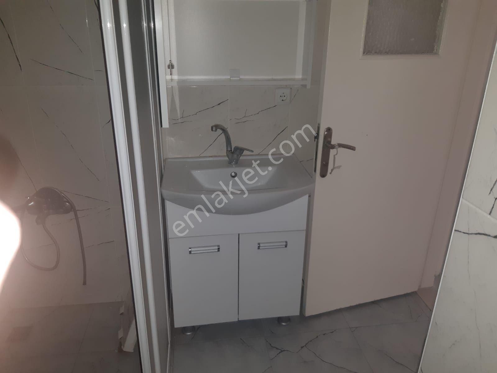 İller Bankasi Kavsagi Hasarsiz Binada 4+1 Terasli Satilik Daire - Görsel 13