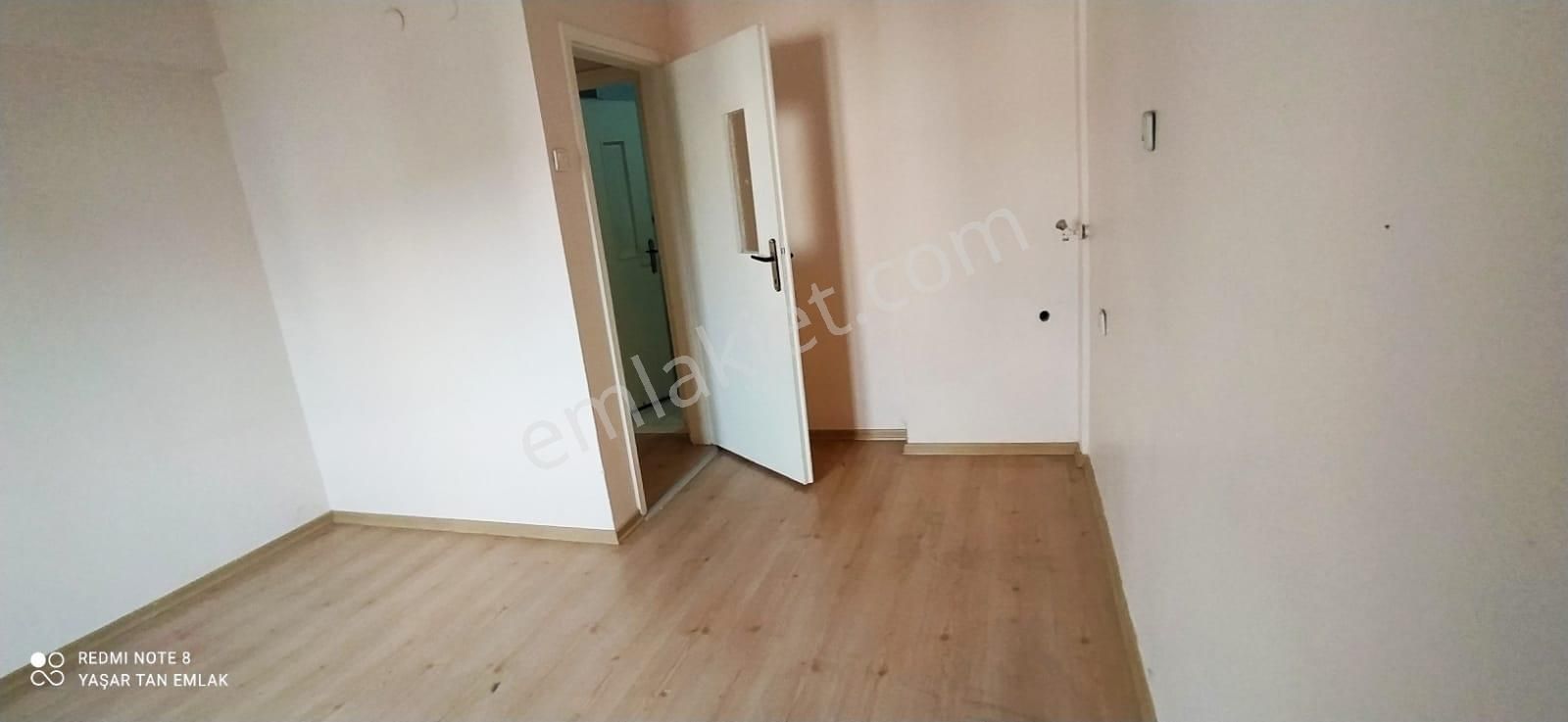 Karabük İli 5000 Evler 75. Yıl Mahallesinde Satılık 4+1 Daire