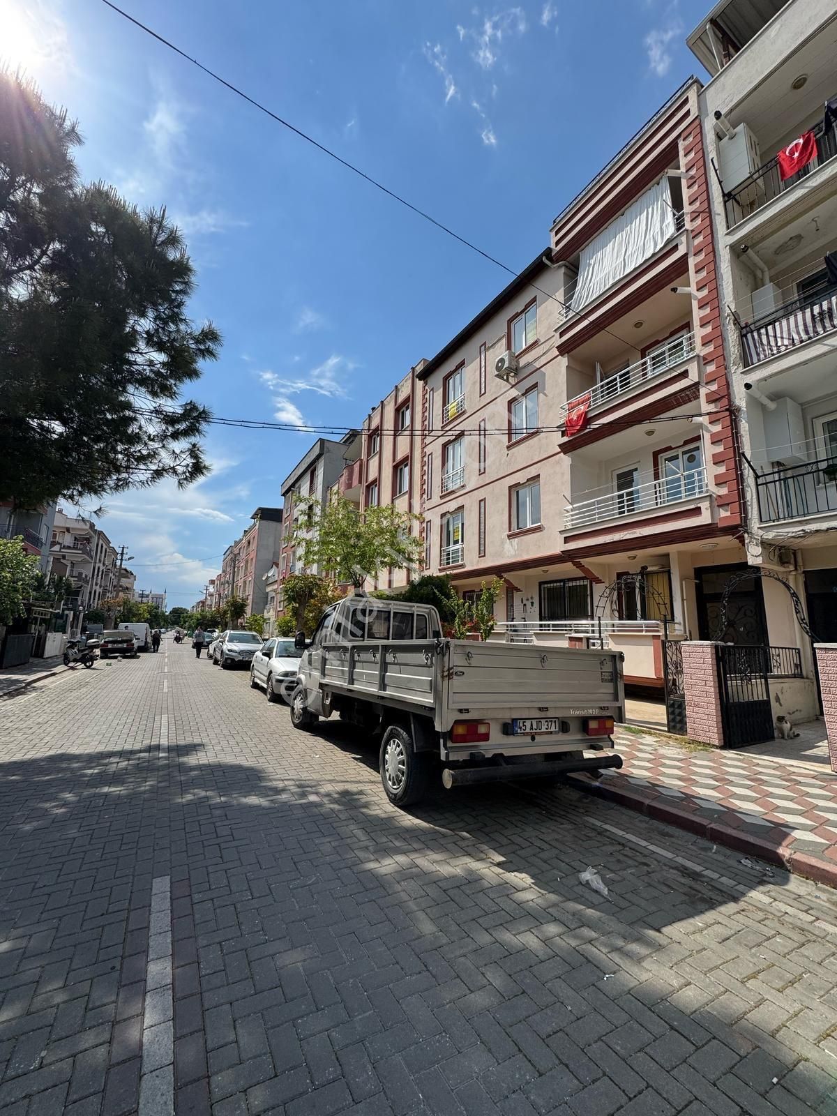 Yasin Emlak Tan Manisa Akhisar Hürriyet Mah Nde 3 +1 Daire