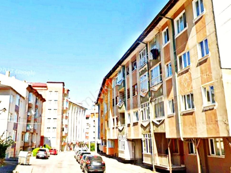 Karahan Emlak'tan Çatşıda Satılık Daire✅2.kat*120 M²*3+1 Temiz Daire