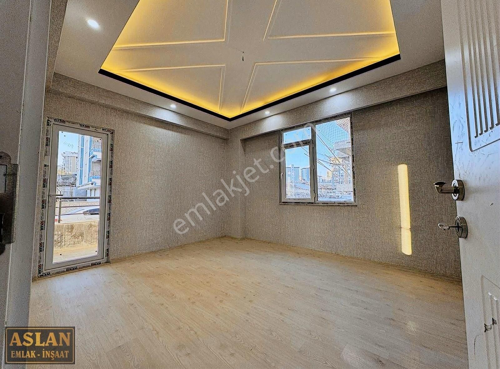 Salih Aslandan Acillll Ara Kat Full Yapılı Sıfır 4 Oda Daire
