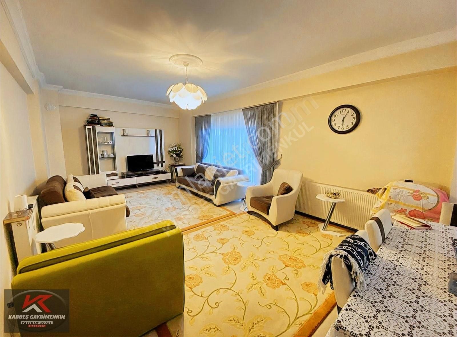 Karamürsel Şehir Merkezinde 5+1 Satılık Dubleks Daire