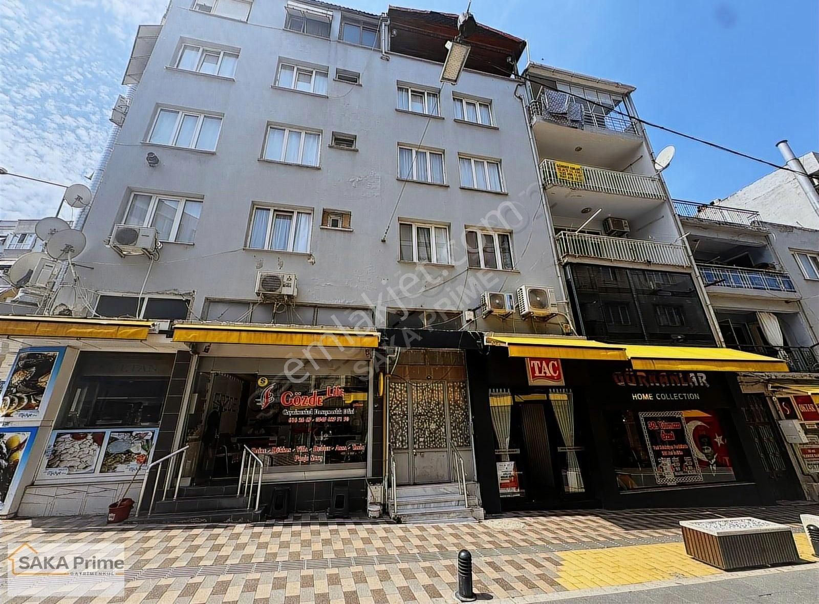 Aliağa İzmir Caddesi'nde Satılık 2+1 Daire ;