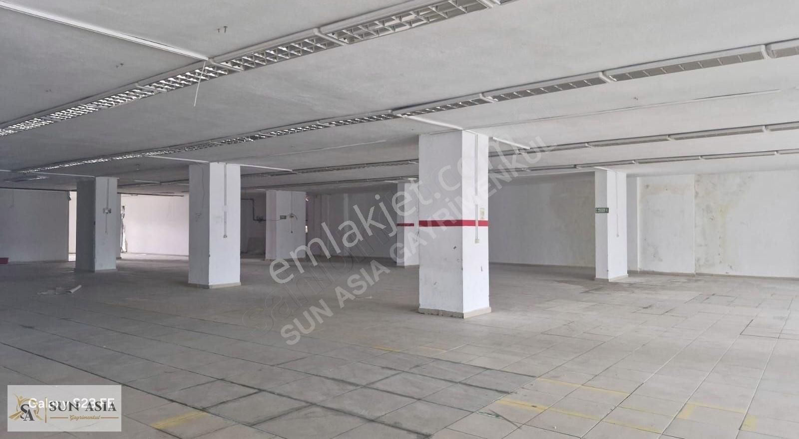Sultanbeyli Cadde Üzerinde Kiralık Depo&antrepo