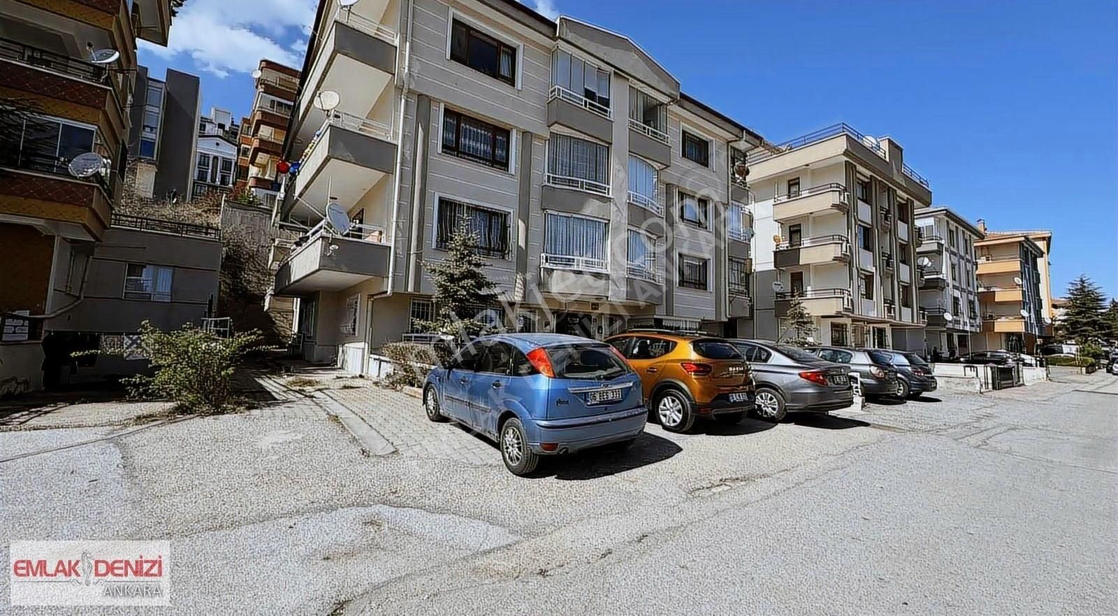 Dikmen Yeni Oran'da Ara Kat 130 M2 Çift Balkonlu