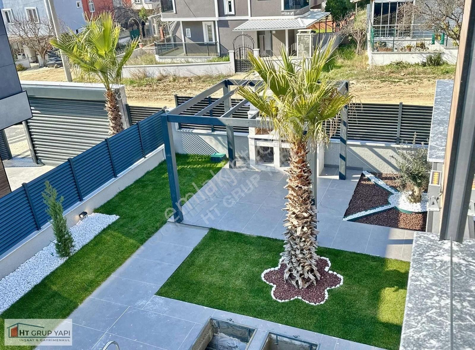 Ht Grup Yapı - 310m2 Bahçe İçinde - Havuzlu - Ultra Lüks Villa