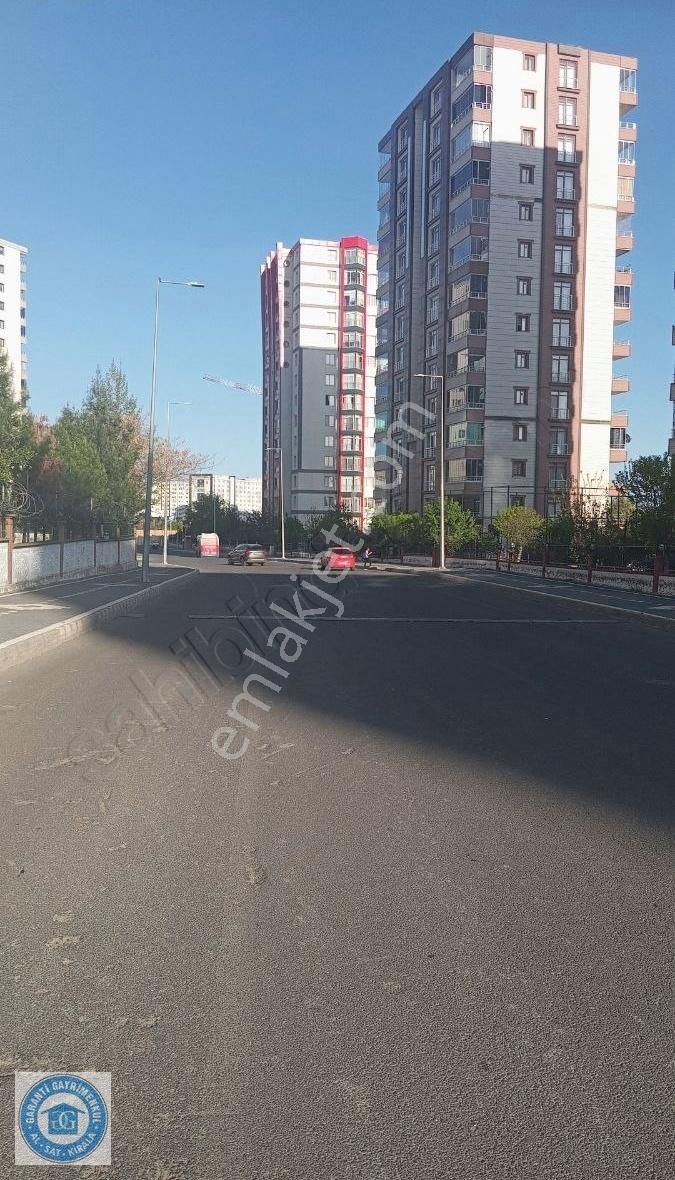 Radison Otel Yanı Acil Satılık 4+1 Daire