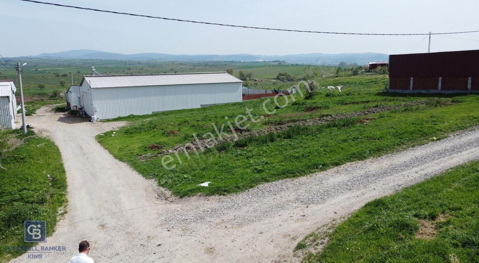 Cb King'den Kepsut Mahmudiyede 700 M² Satılık Köşe Parsel Arsa