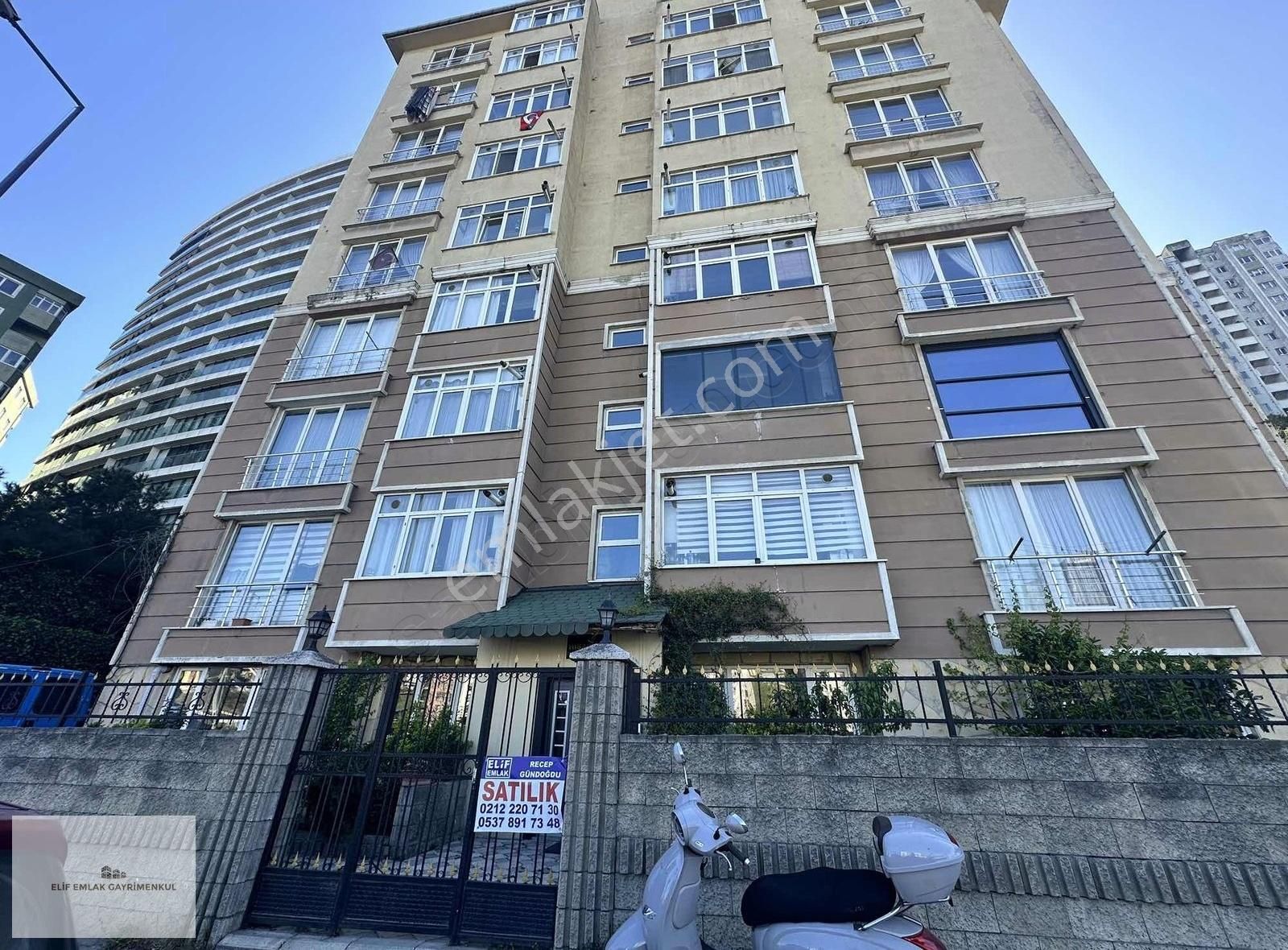 Elif Emlaktan Satılık 4+1 130 M2 Ara Kat Daire