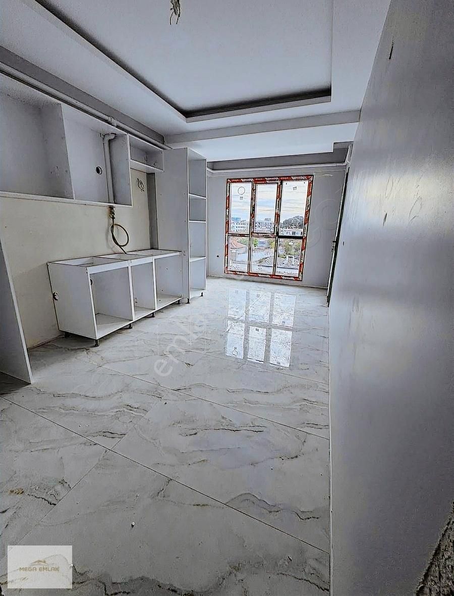 Mega Emlaktan Atatürk Mahallesinde Satılık 2+1 Sıfır Daire