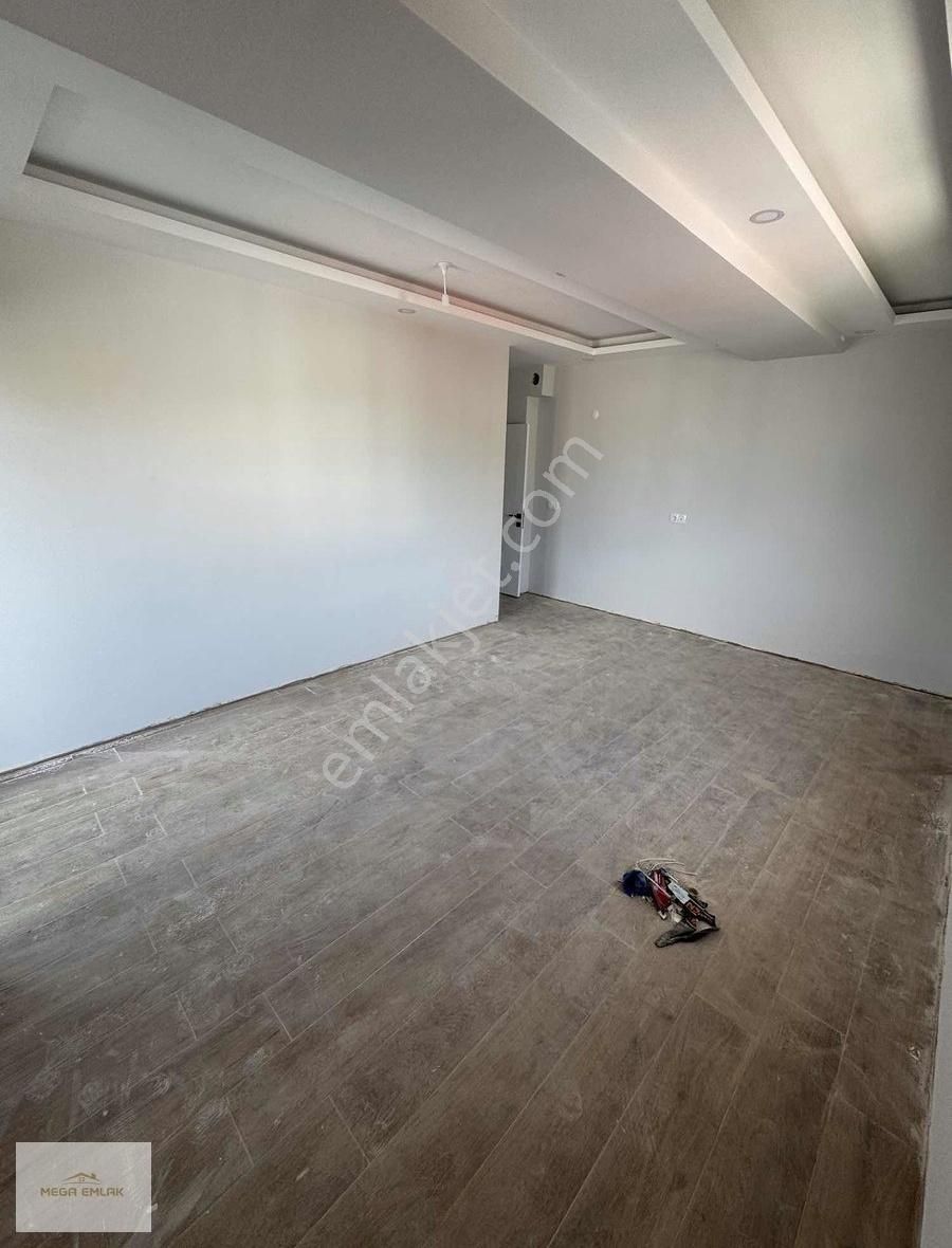 Mega Emlaktan Turabey Mahallesinde Satılık 3+1 Sıfır Daire